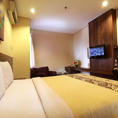 Hotel Prasada Mansion Sudirman Yakarta Exterior foto