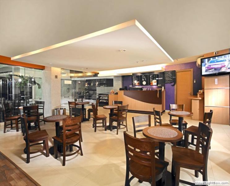 Hotel Prasada Mansion Sudirman Yakarta Exterior foto